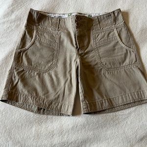 Gianni Bini Shorts EUC - Hard to Find 7" length